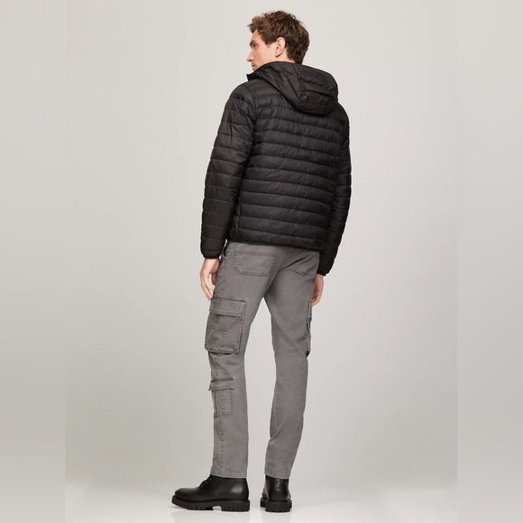 NWT Tommy Hilfiger Men’s Hooded Puffer Jacket - Picture 3 of 5